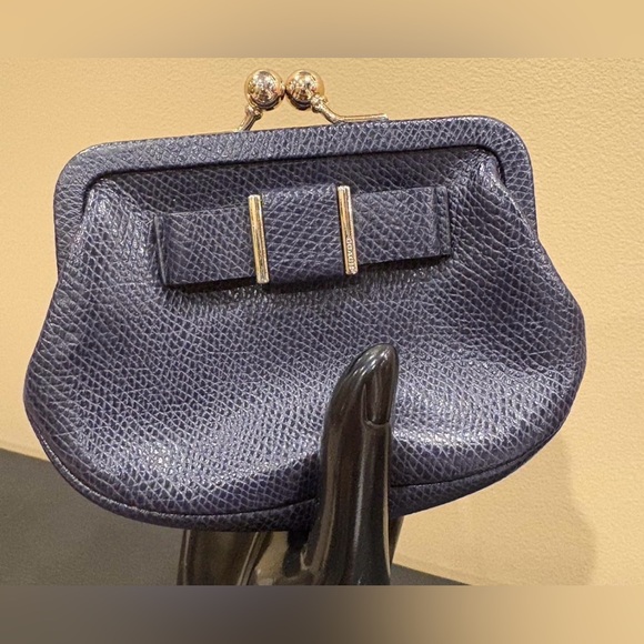 Coach Handbags - Coach Navy Blue Crossgrain Leather Kisslock Coin Purse